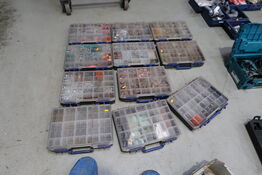 11 stk. sortimentskasser med indhold