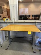 Office desk 