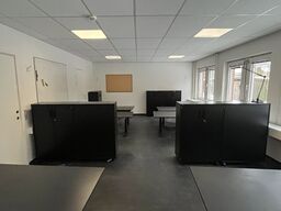 Ti kontorskabe, EFG. 