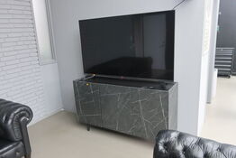 Fjernsyn LG 65UH750V samt skænk