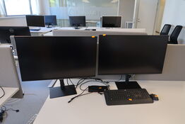 2 stk. computerskærme SAMSUNG S32A600uuu med tastatur, mus og dockingstation