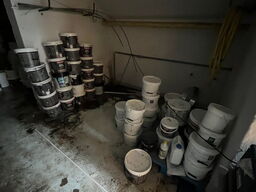 Tøm rummet for det på billederne