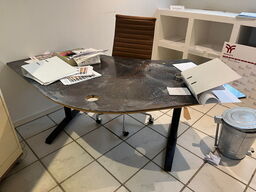 El. hæve/sænke skrivebord og kontorstol