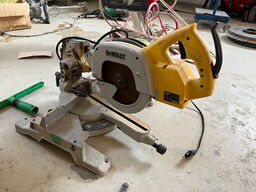 Kapsav, DEWALT DW707