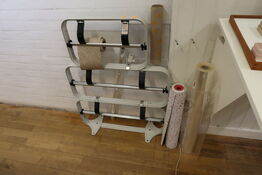 Div. Holdere til gavepapir samt gavepapir