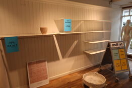 Vægreolsystem, reoler uden indhold