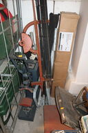 Div. hegnsmateriale, tekstilpresse m.v.