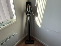 Trådløs Støvsuger m. Lader