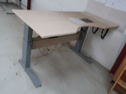 El hæve/sænke skrivebord