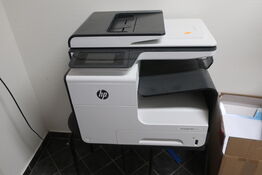 Multifunktionsprinter HP PageWide MFP 377dw inkl. reol m. indhold