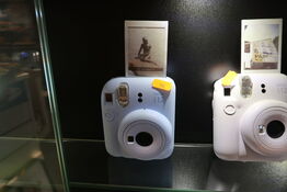 Kamera FUJIFILM Instax Mini 12