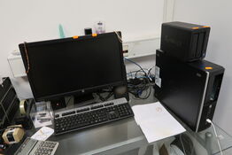 Computerskærm HP, tastatur, mus, computer