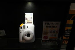 Kamera FUJIFILM Instax Mini 12
