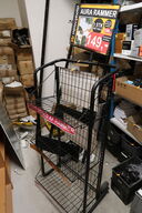 Butiksinventar uden indhold