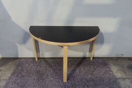 Halv rundt bord ARTEK 