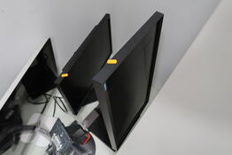 3 stk. computerskærme bl.a. SAMSUNG S27D850T m.fl.