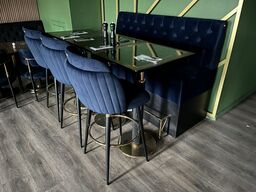 2. Stk Høj cafe borde, 3. Stk. Høj cafe stole i stof, Sofa modul i stof