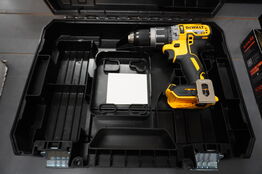 Akku-Skruemaskine DEWALT DCD796