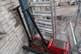 2 stk. maskinskøjter (dem med håndtag)