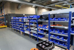 12 fag lagerreoler uden indhold