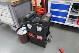 Værktøjskuffert med indhold