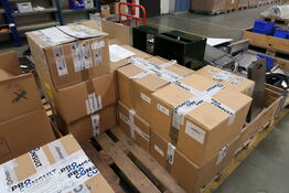 Palle med batteri ladere EDN GROUP 3.3 kW CMP Batteri Charger