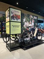 Butiksinventar fra SPECIALIZED