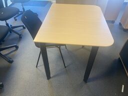 Bord og stol  
