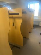 Fem hæve/sænkeborde 