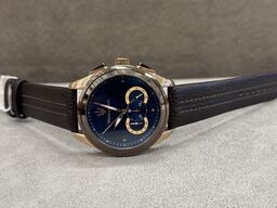 Armbåndsur  MASERATI TRAGUARDO 46 MM CHR BLUE DIAL BROWN ST