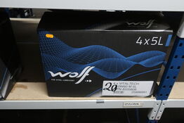 5 stk. motorolie WOLF 5W40 samt 10W60 