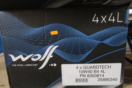 3 stk. motorolie WOLF 10W40 B4 samt 2 stk. gearkasseolie WOLF 