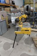Kap- & geringssav DEWALT DW743