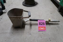 Trykluftssprøjte med beholder