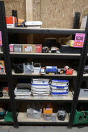 Tøm indhold på reolen