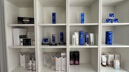Div. Hudpleje - Tøm Reol -  ZO SKIN HEALTH, TEOXANE, VITA LIBERATA m.m