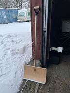 10 stk. sneskovle (usamlet og ubrugt)