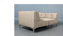 Ny 2 personers modulsofa i beige. Designet af Morten Voss. (læs beskrivelse)