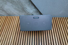 2 stk. Højtaler, Sonos Play 3 (Ved køkken)