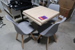 Cafebord med 3 stk. stole