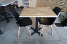 Cafebord med 2 stk. stole