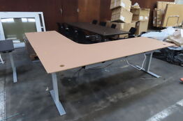 Stort hæve-/sænkebord