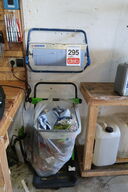 Papirdispenser + affaldsstativ 