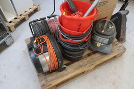 2 stk. støvsuger, spande og kabeltromler