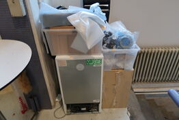 Køleskab div. Varelager m.m.