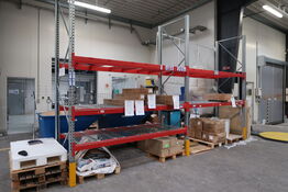 2 fag pallereoler med indhold