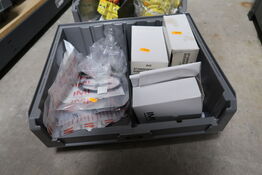 Kasse med div. Varelager og reservedele