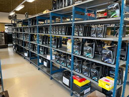 Stort sortiment af motorolie