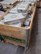 Parti metalkasser. Assorterede. 