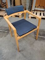 10 stole MAGNUS OLESEN